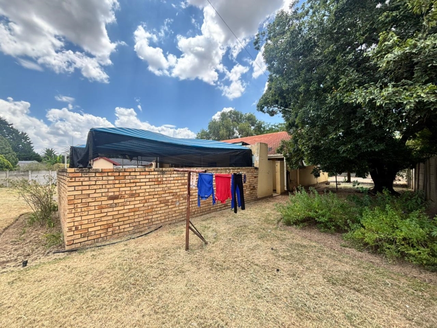 3 Bedroom Property for Sale in La Hoff North West